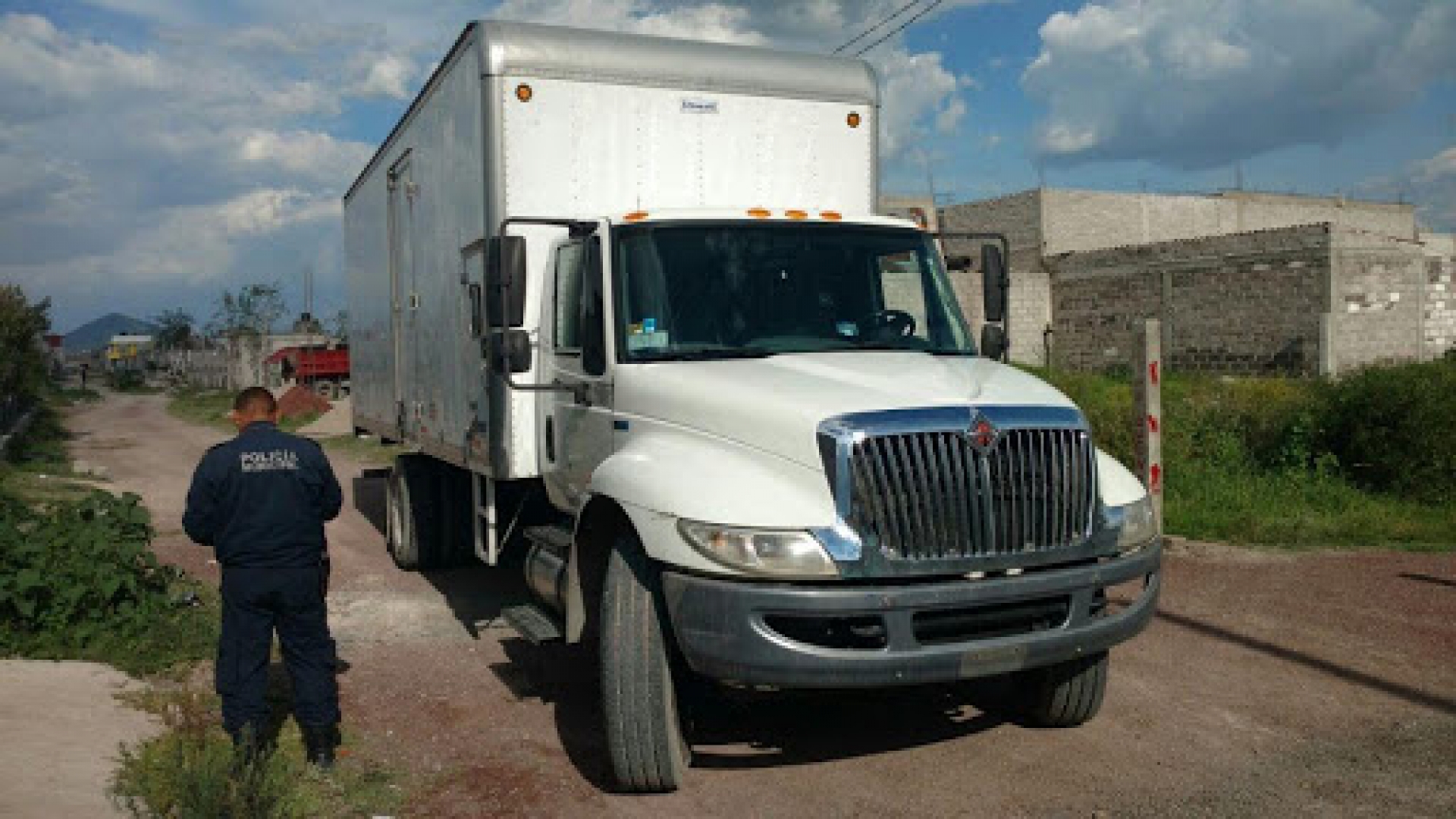Catean un taller mecánico que era usado para vender droga