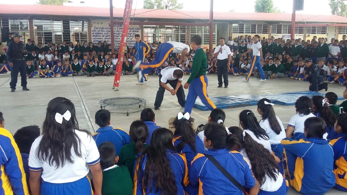 En Jantetelco se presentó el programa “Mi Amigo Policía”
