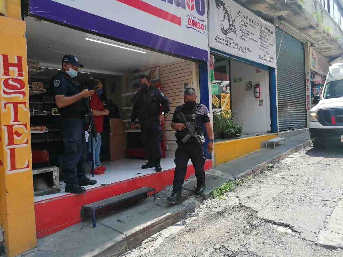 Asaltada en el cajero automático