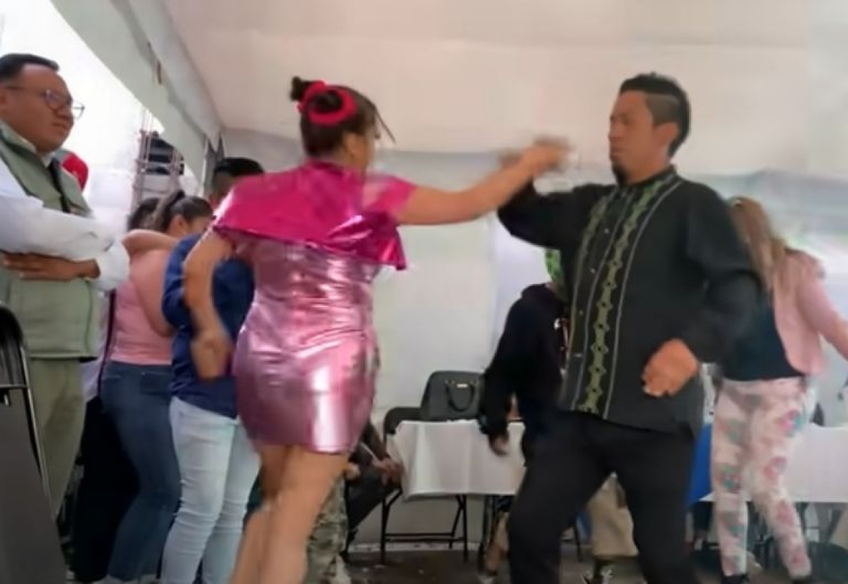 Adiós 'Medio Metro', ella es 'La Popix', nueva integrante de Sonido Pirata