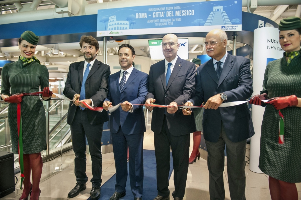 Parte primer vuelo directo Roma-Ciudad de México de Alitalia