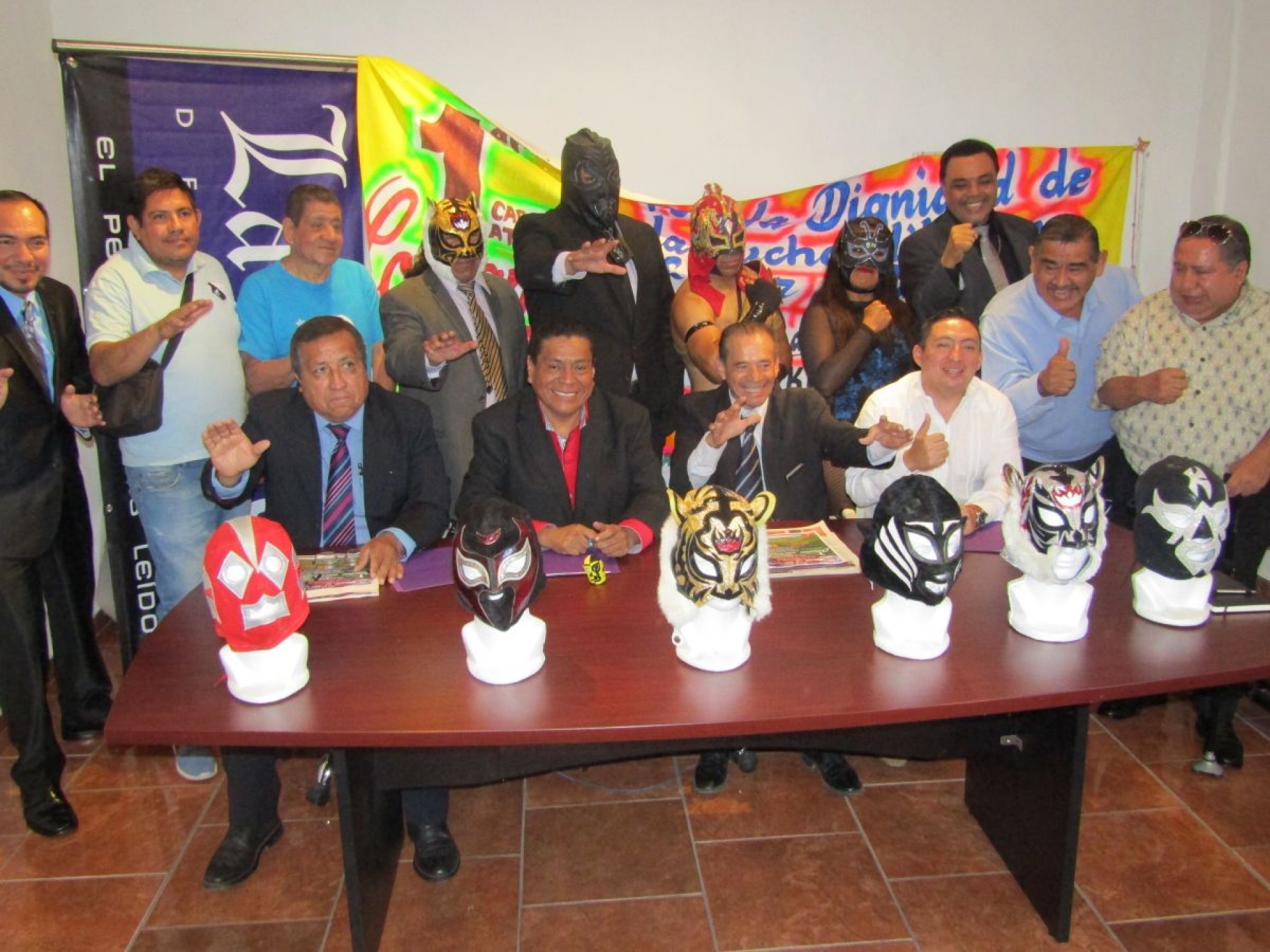 Correrán junto a leyendas de la lucha libre