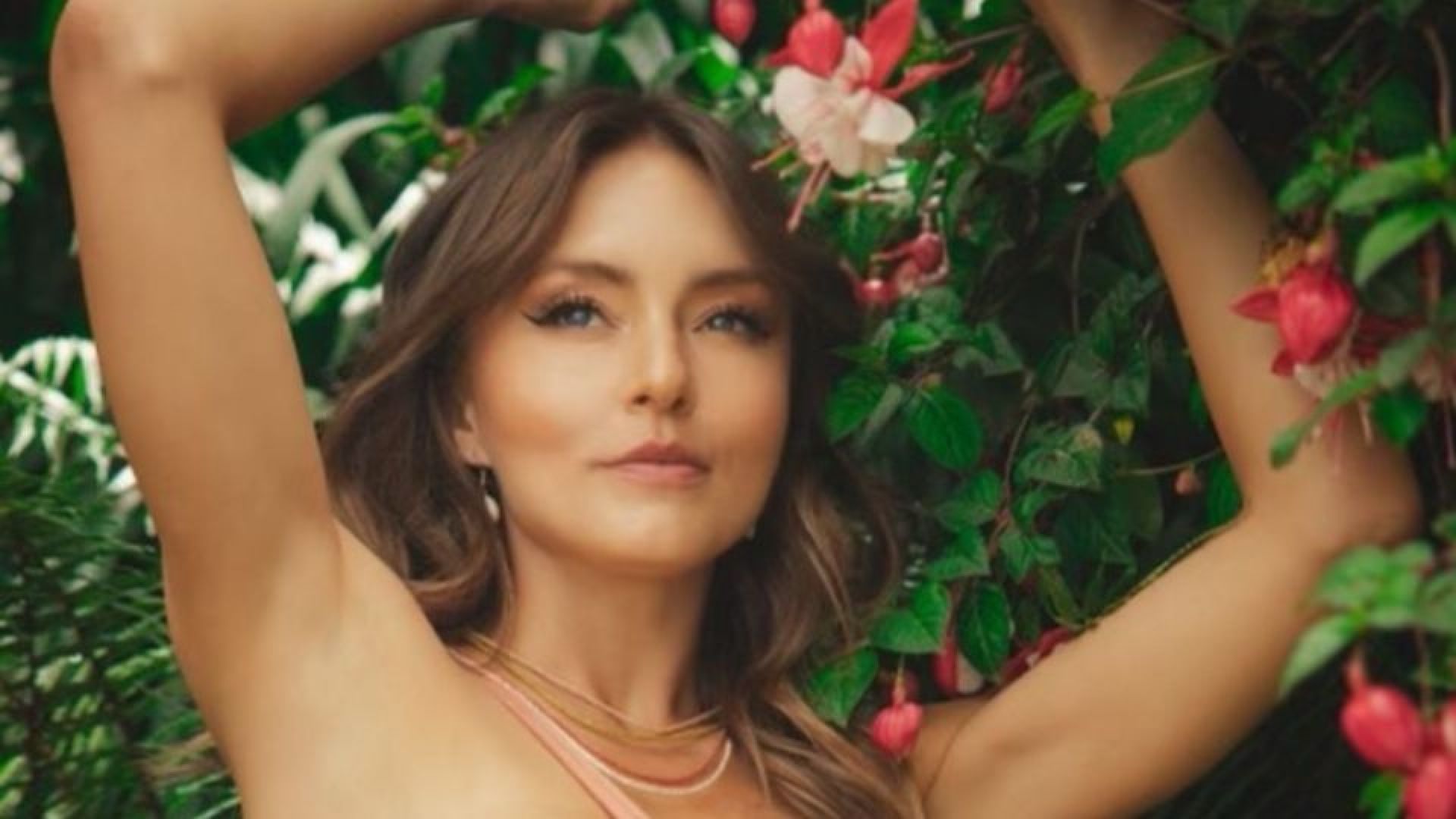 Angelique Boyer aclara rumor sobre la ‘granada’ en su maleta