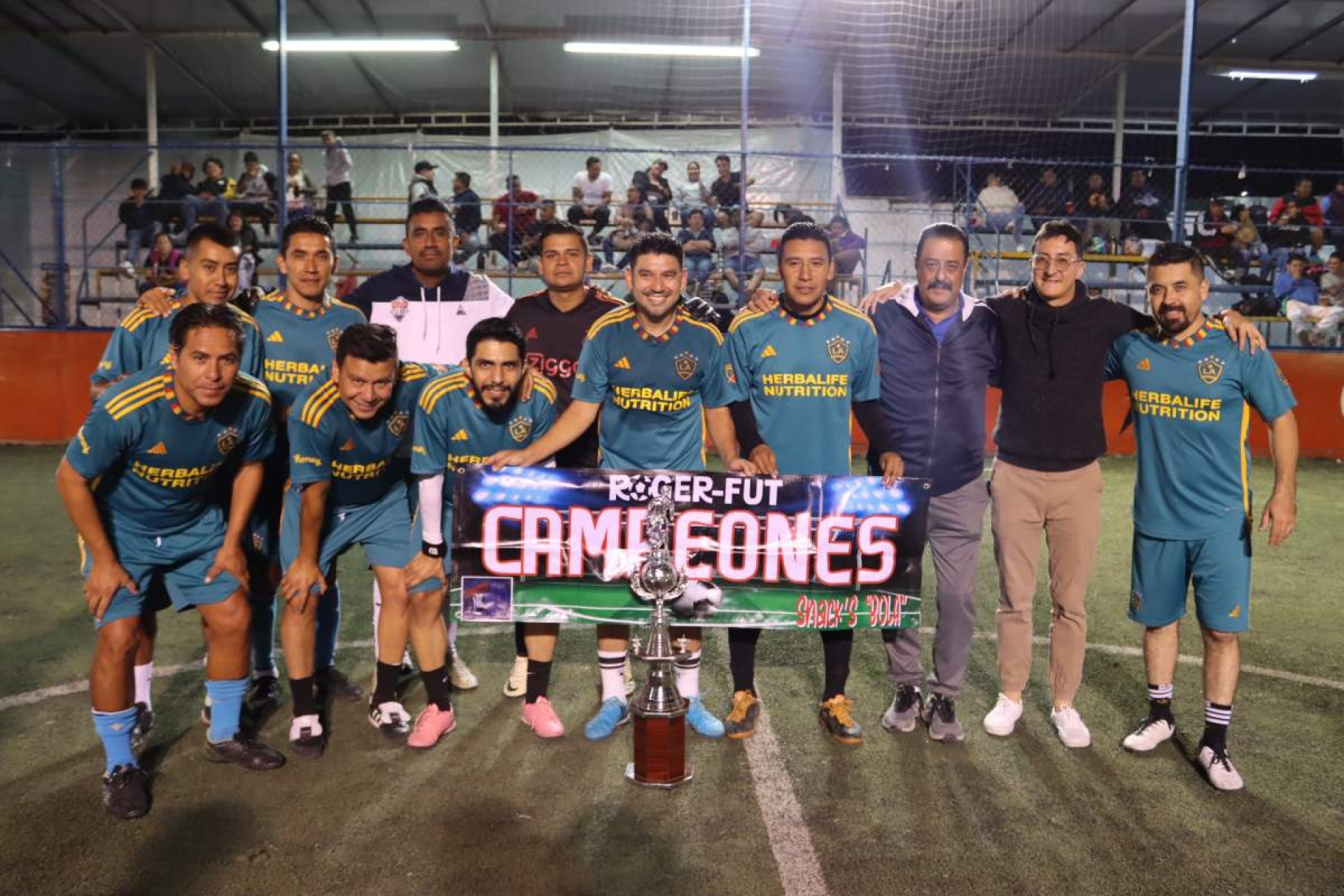 Conquistan torneo de veteranos