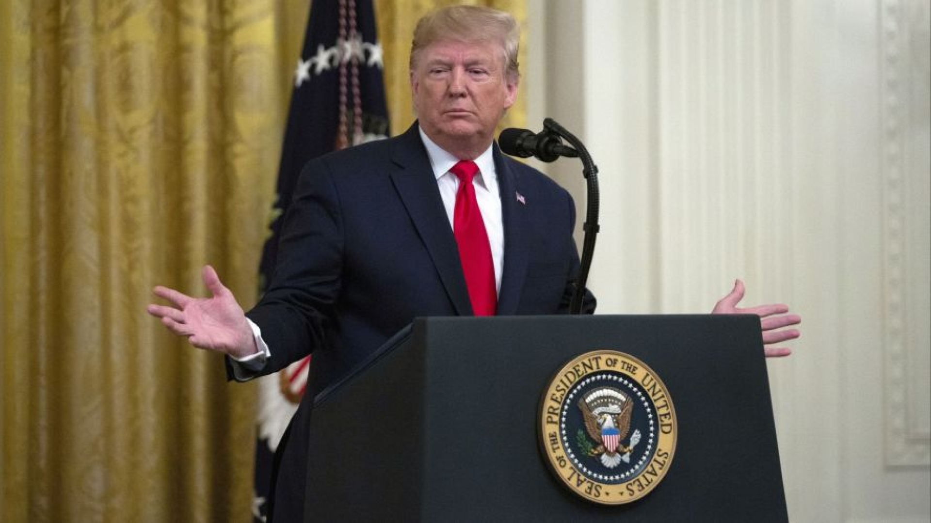 Ahora Trump justifica el muro con México por caso LeBarón
