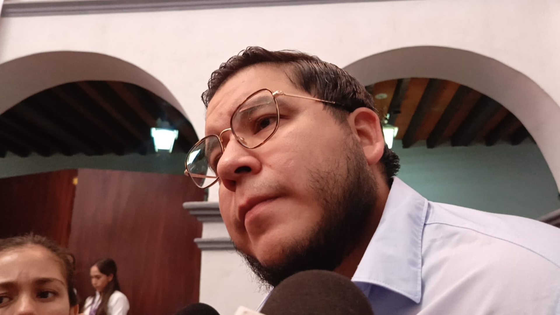 Revisan derechos de automovilistas foráneos