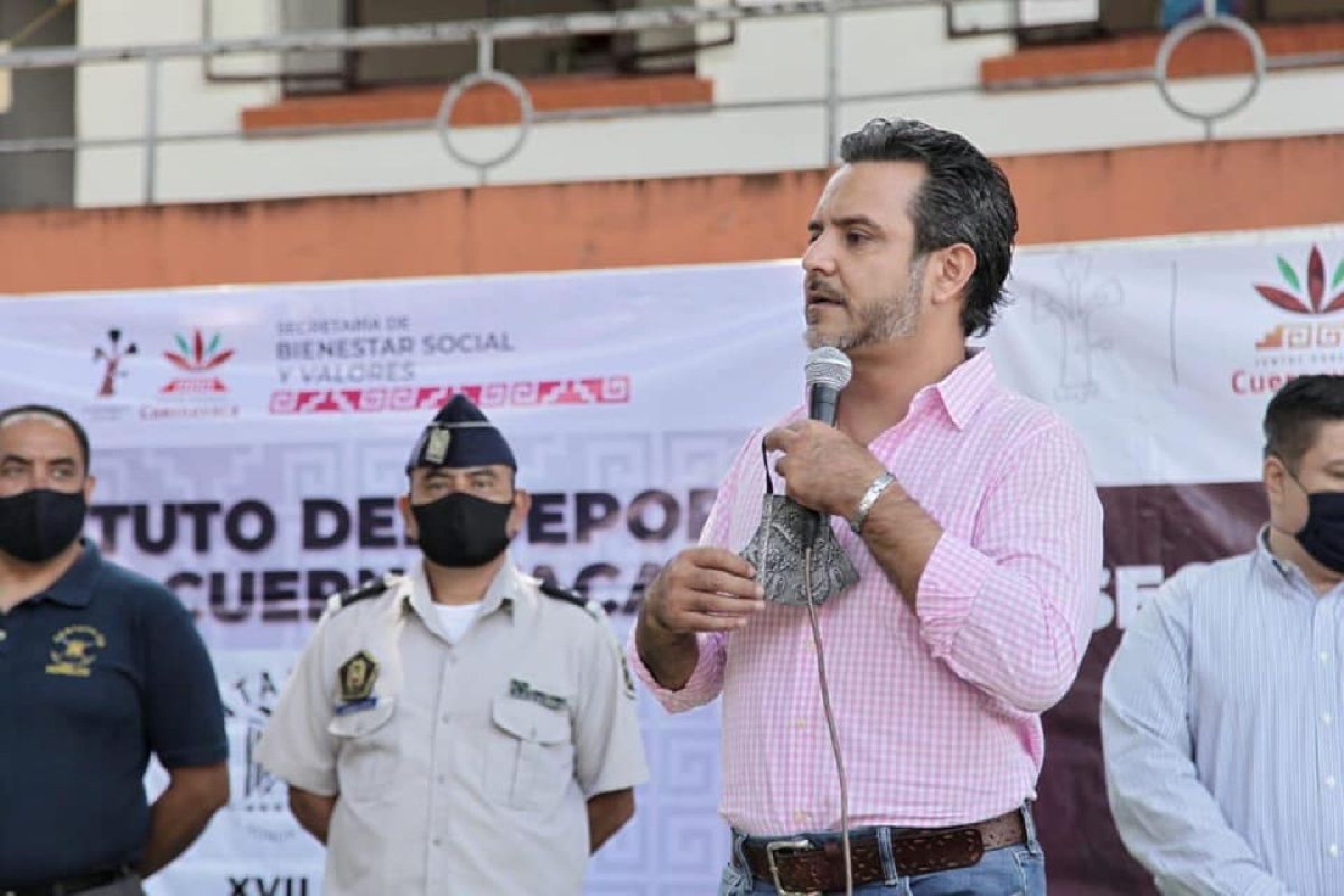 Reducir la nómina producirá enorme ahorro presupuestal: alcalde