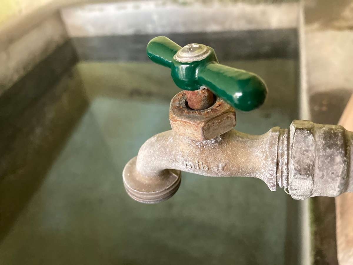 Prevalece desabasto de agua en cinco colonias de Puente de Ixtla