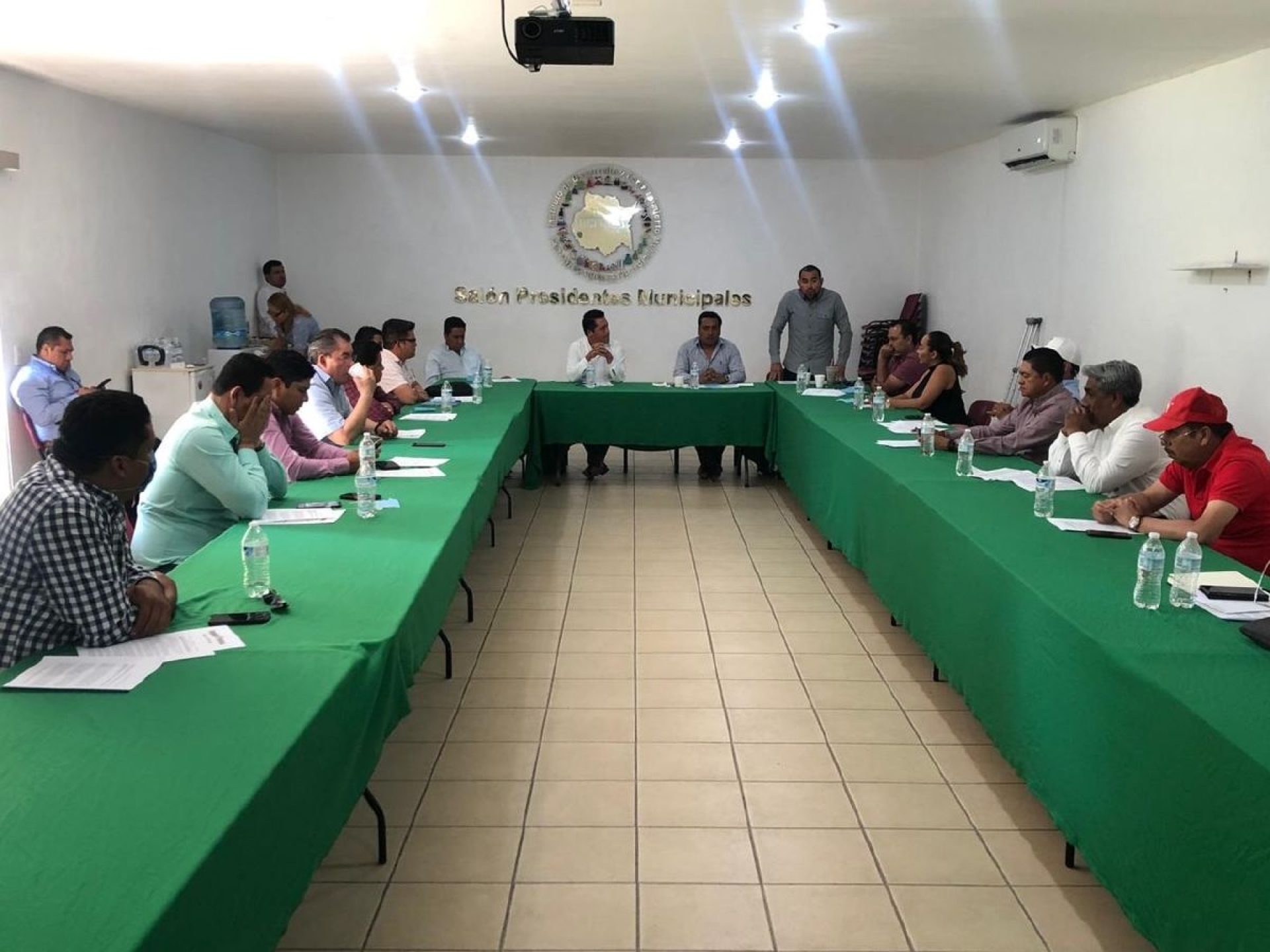 Alcaldes cierran filas para enfrentar la contingencia sanitaria