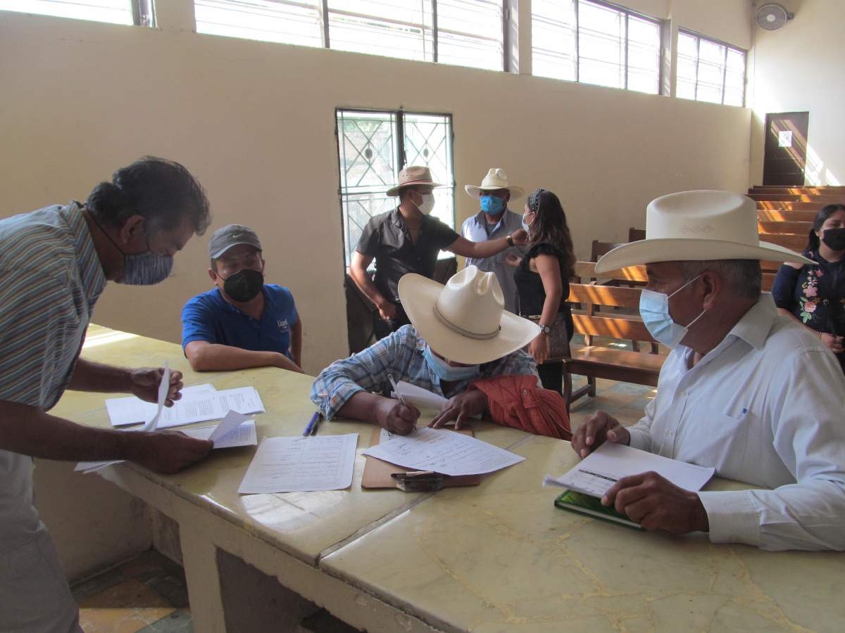 Ejidatarios de Tlaquiltenango, inconformes con descuentos para obras