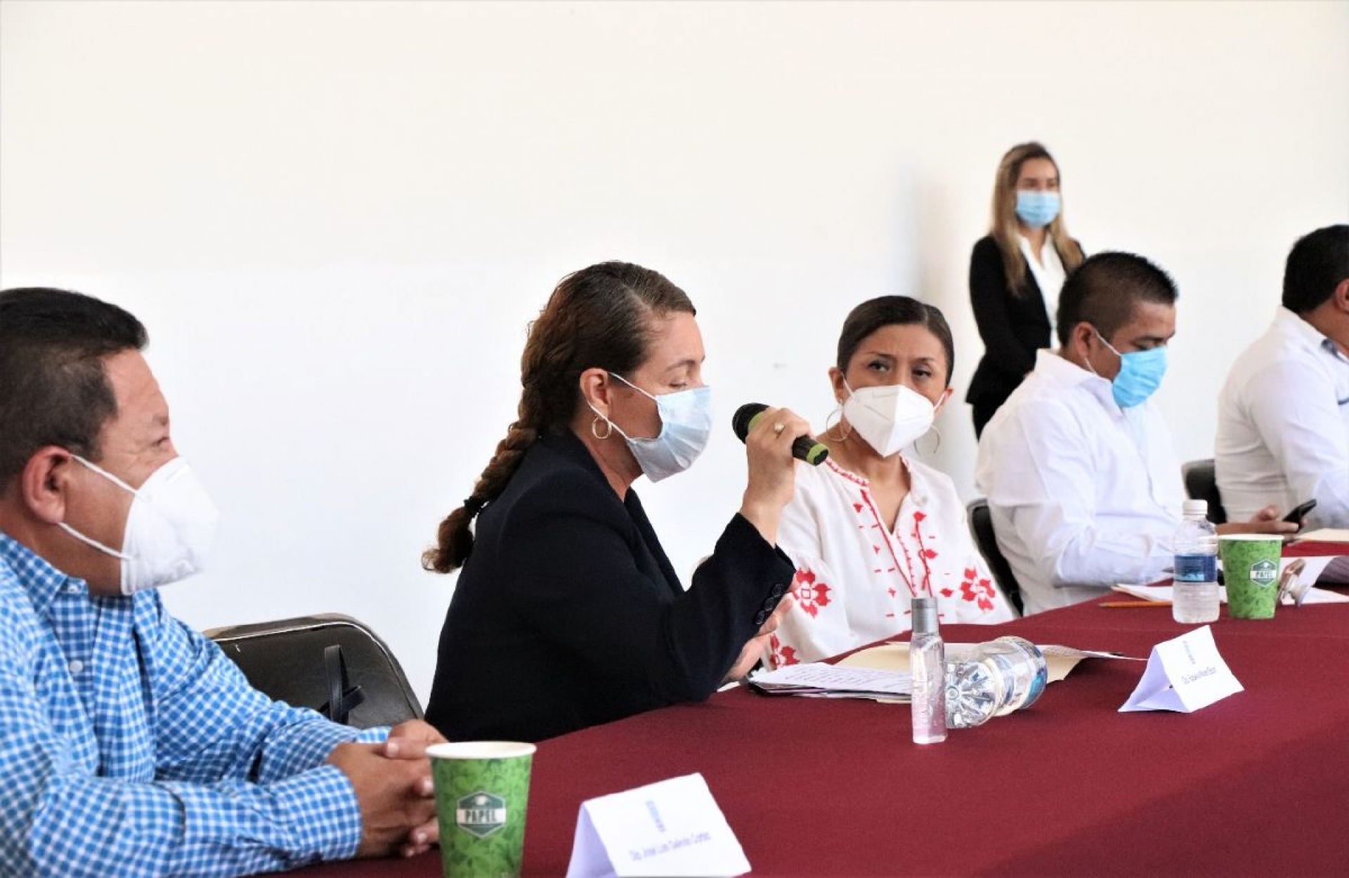 Diputada amenaza a alcaldías