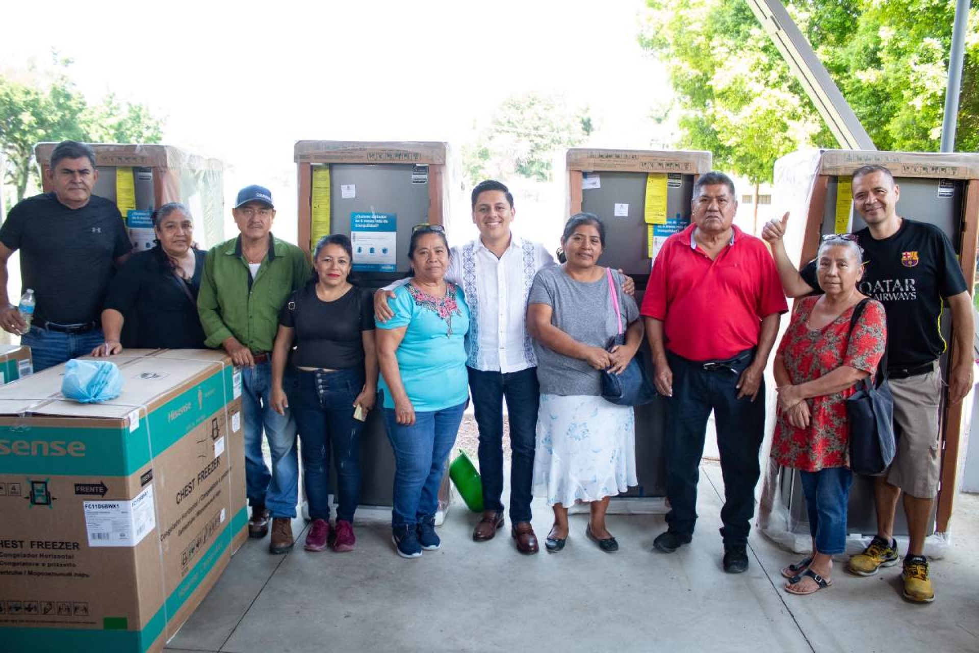 Entregan apoyos a productores y artesanos de Jojutla