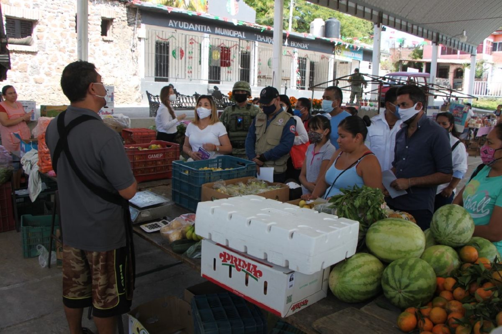Capacitan a comerciantes minoristas de Tlaltizapán