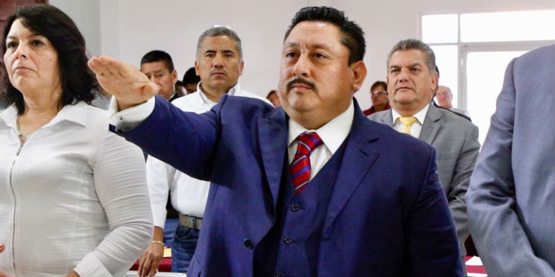 Designa Congreso local a Uriel Carmona Gándara como fiscal general del estado