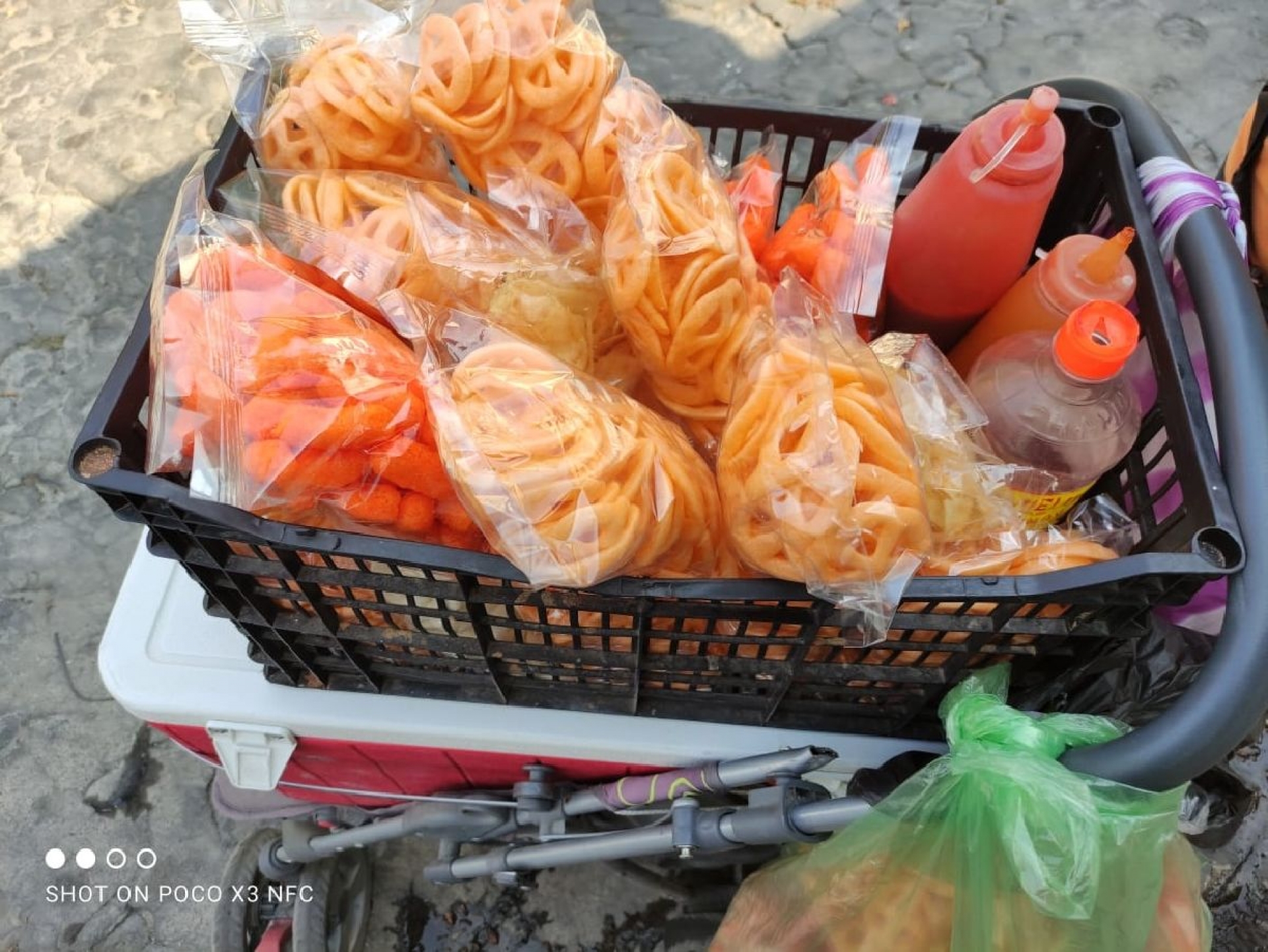 “Hay que vender de todo”