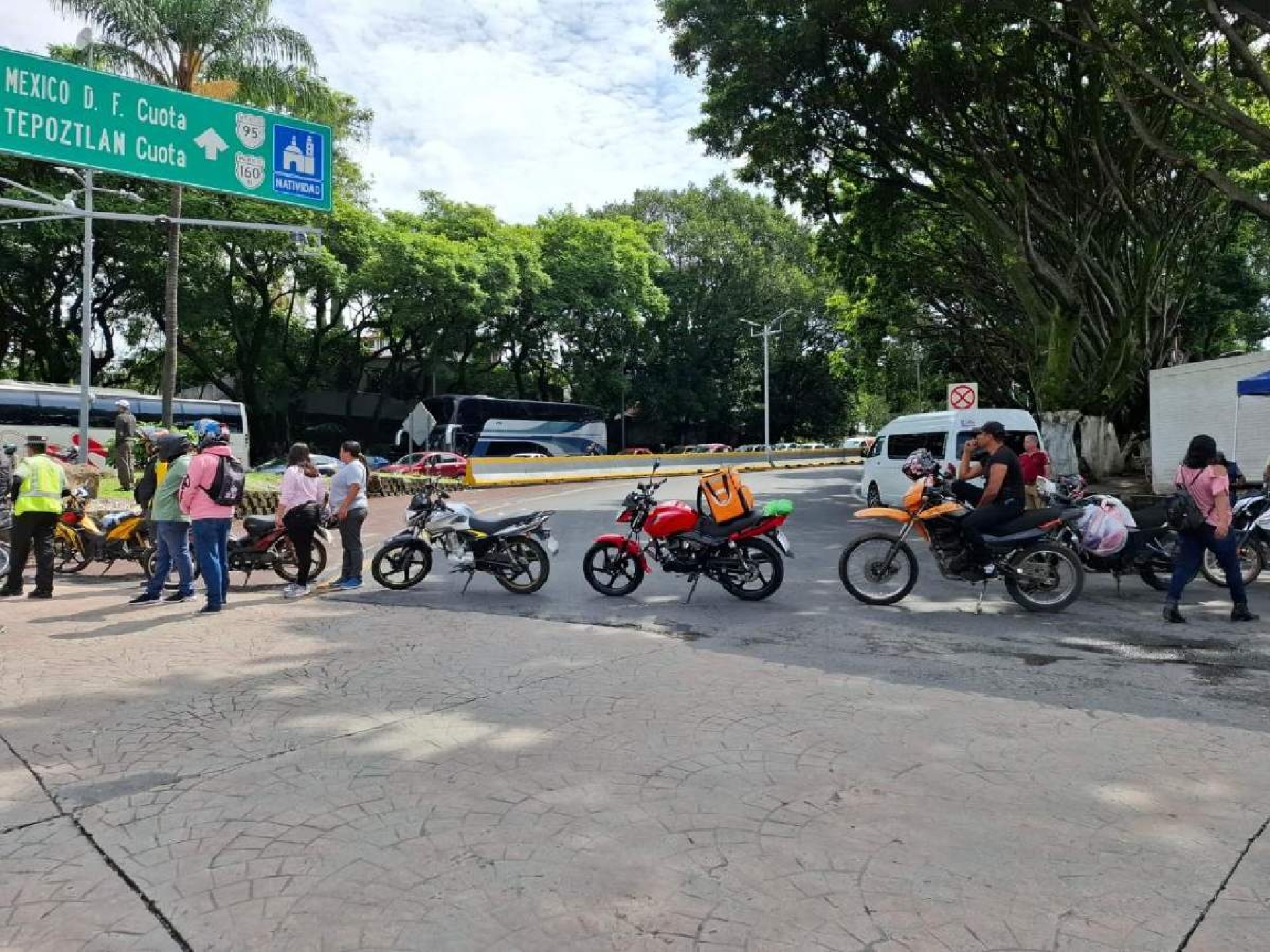 Motociclistas continuaron bloqueos