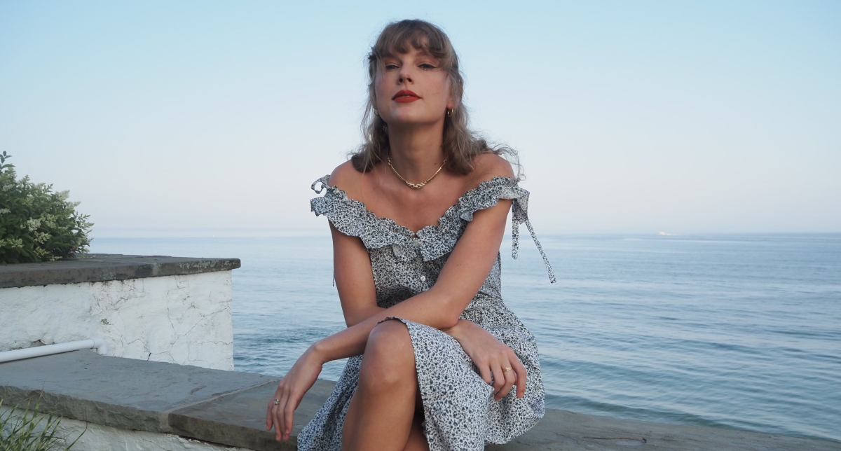 Euforia en LA: Taylor Swift anuncia regrabación de '1989'