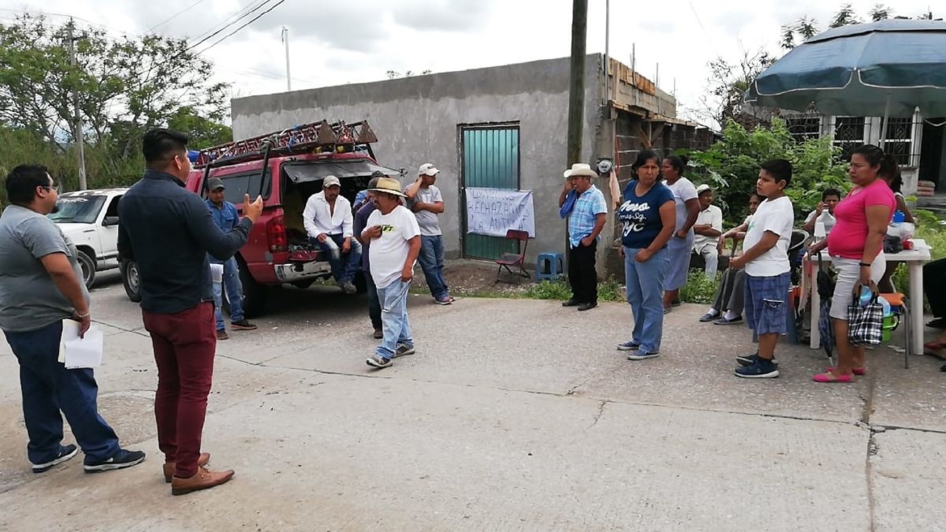 Impiden habitantes de Puente de Ixtla instalación de antena de telefonía móvil