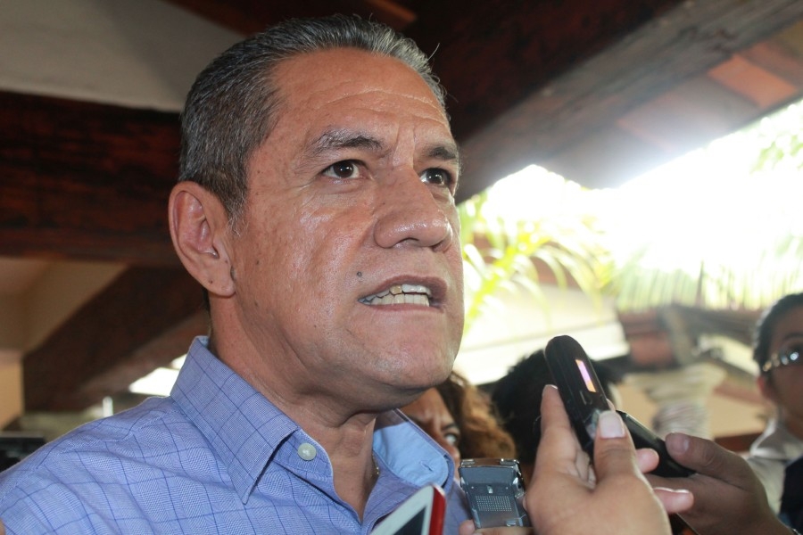 Son 16 y no 400 los millones que un juzgado ordenó pagar a PASA: Paredes Sotelo