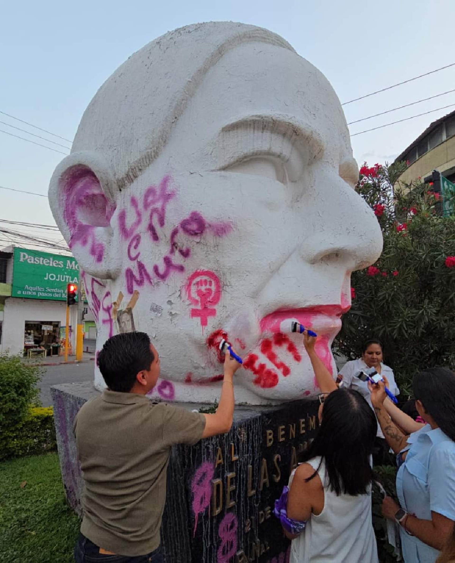 Borran iconoclasia en busto de Juárez en Jojutla