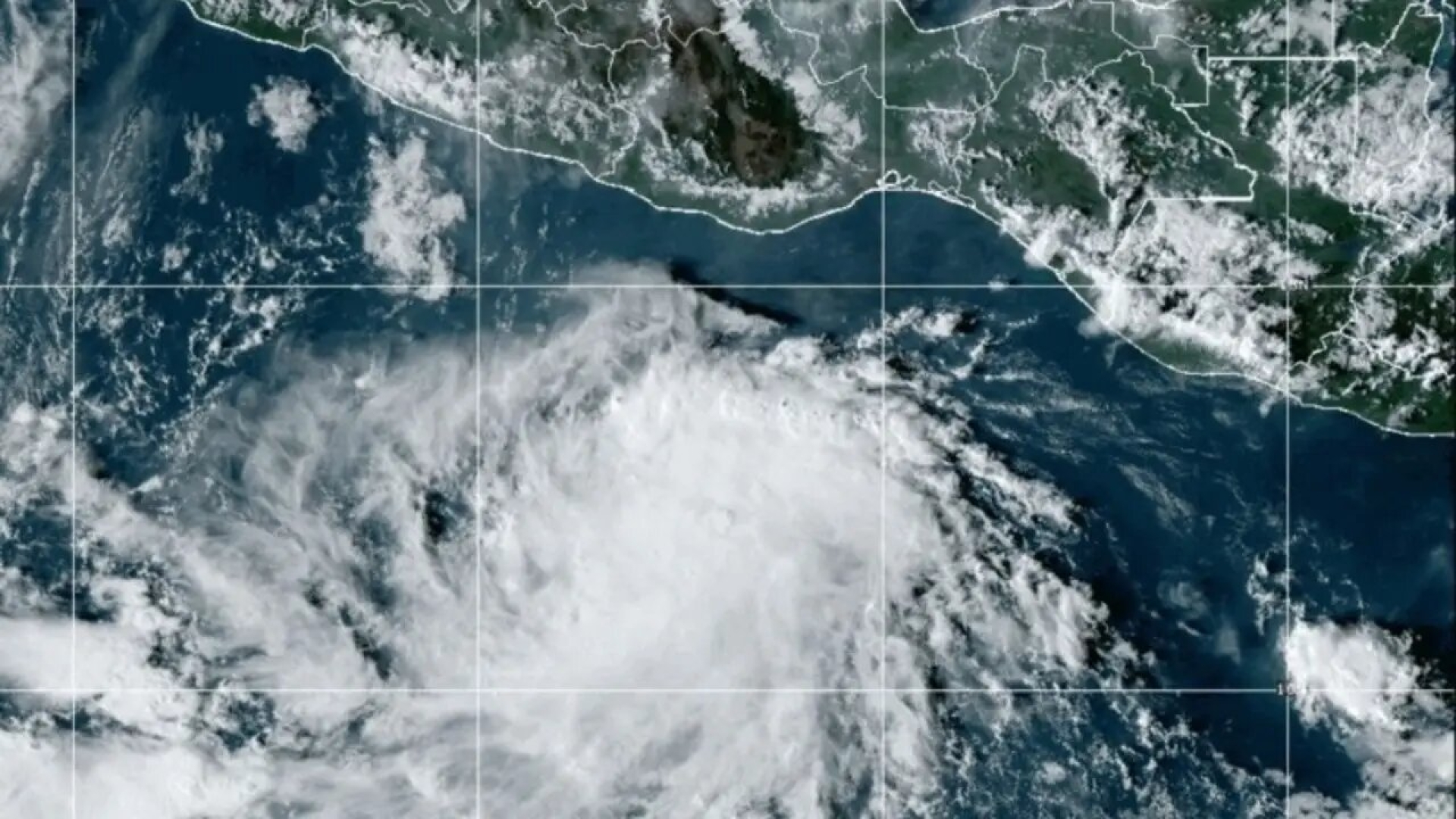 Tormenta tropical 'Otis' se dirige a costas de Oaxaca