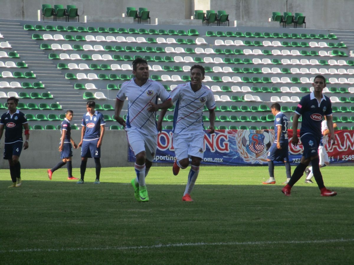 Espectacular voltereta de Sporting Canamy