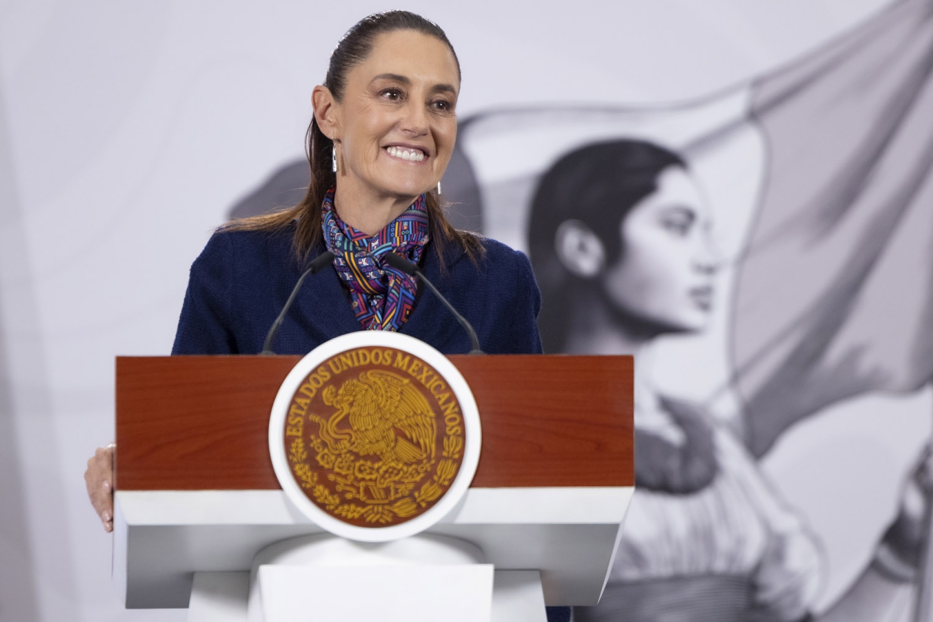 Sheinbaum pide a la CNTE manifestaciones pacíficas ante paro nacional
