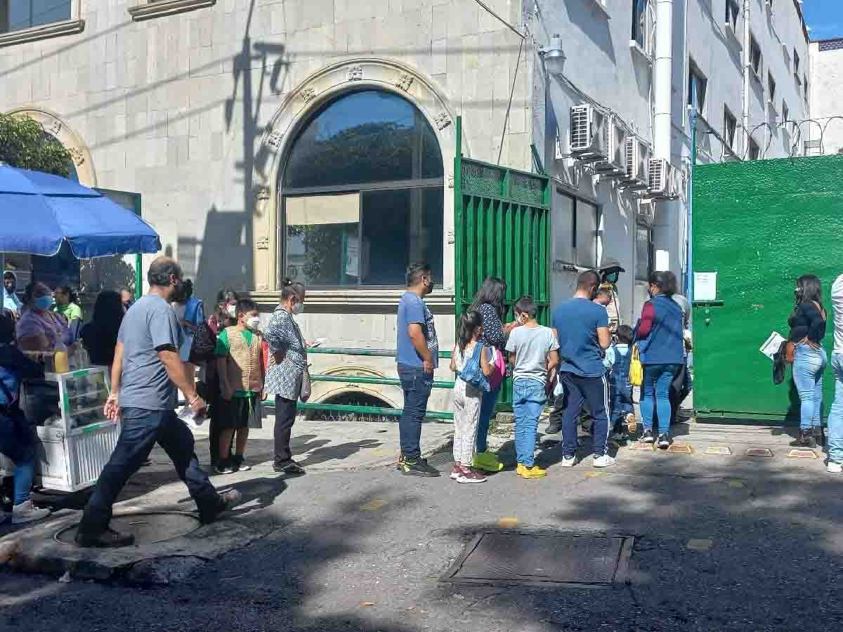 Piden paciencia a padres de familia por falta de vacunas