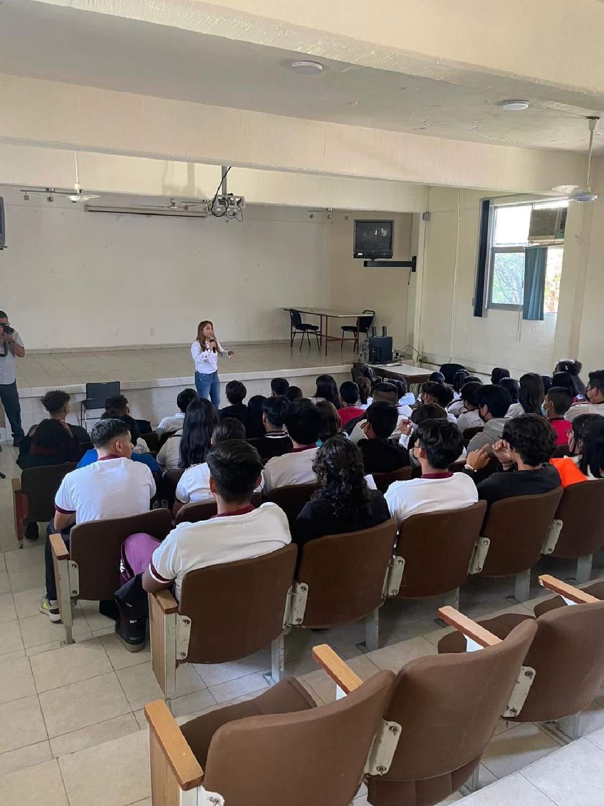 Ofrecen conferencias a escuelas de Jojutla para prevenir situaciones indeseables