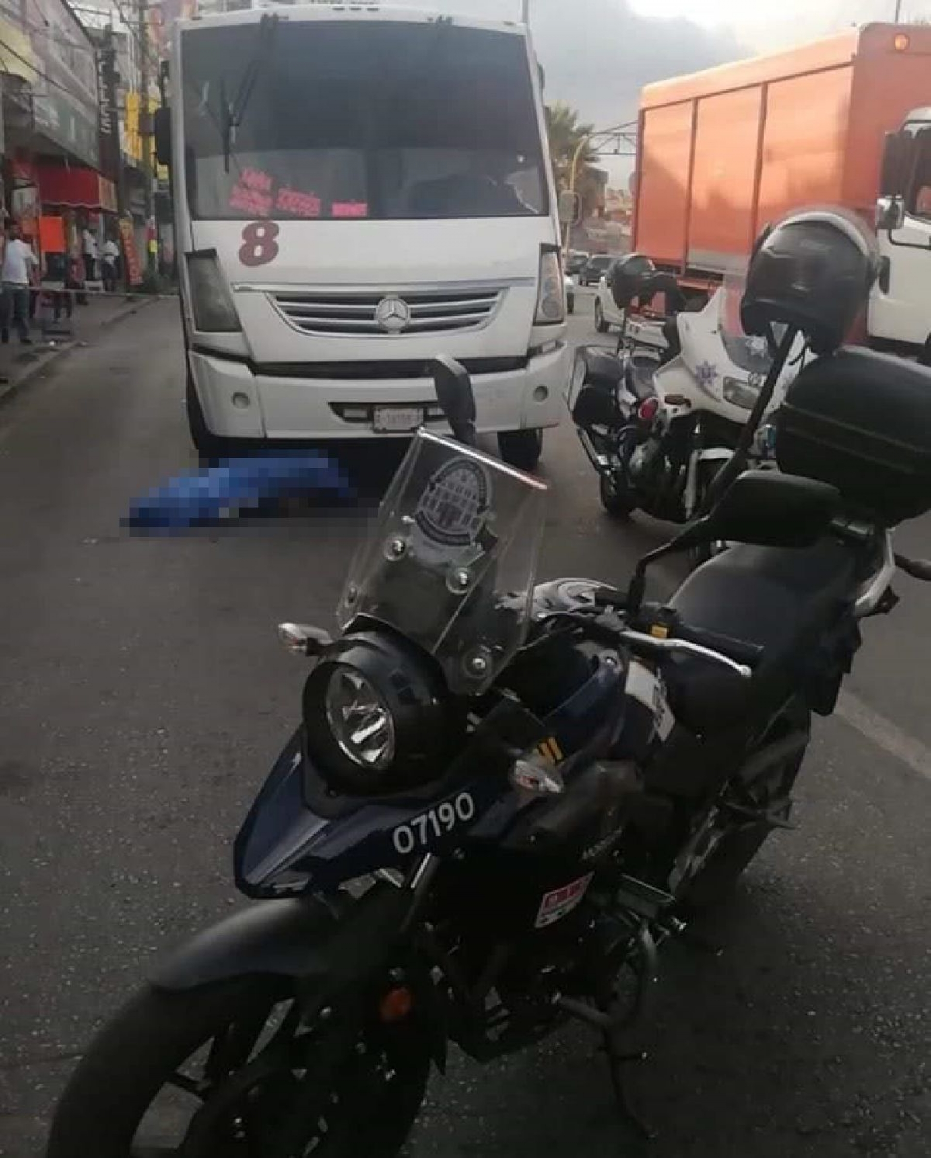 Murió arrollado por un camión de la Ruta 8