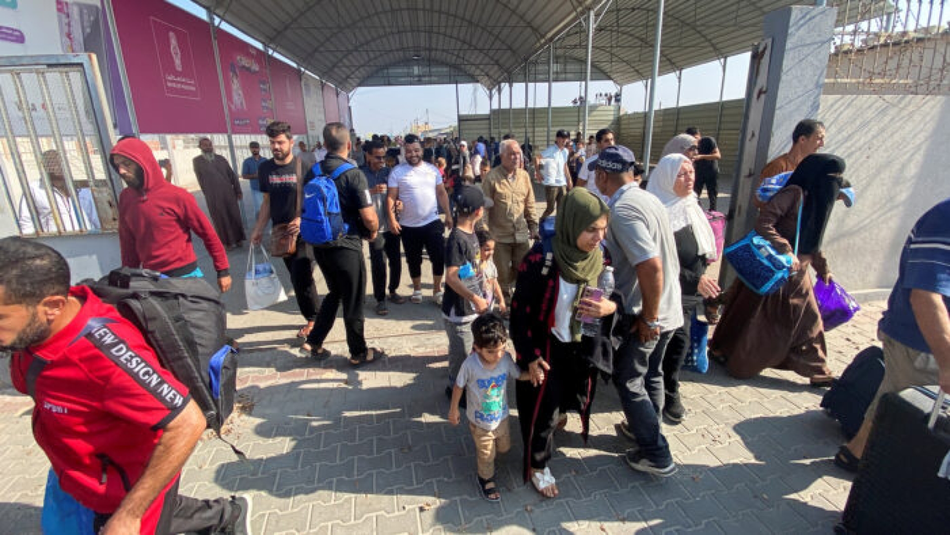 Paso entre Gaza y Egipto abrirá el jueves para evacuar extranjeros
