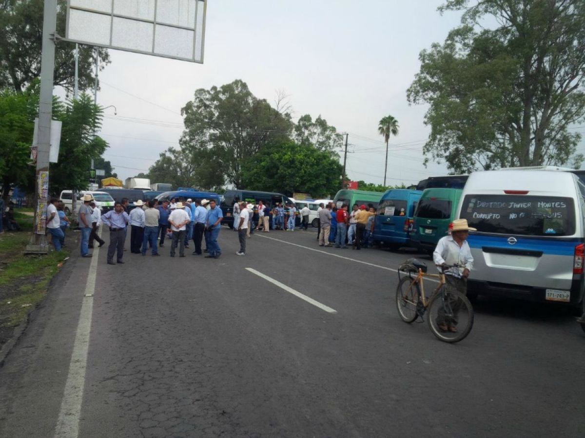 Se mantiene un bloqueo en Cuautla