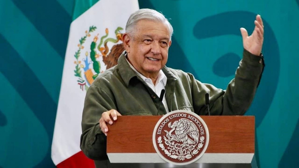 “Amor y paz”, responde AMLO a Aznar tras burla por petición de perdón