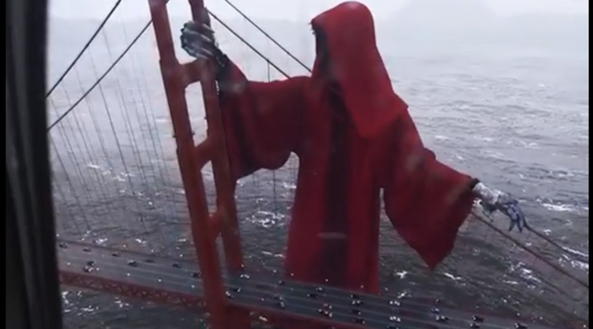 ¿Qué hay detrás del vídeo de la muerte gigante en el puente Golden Gate?
