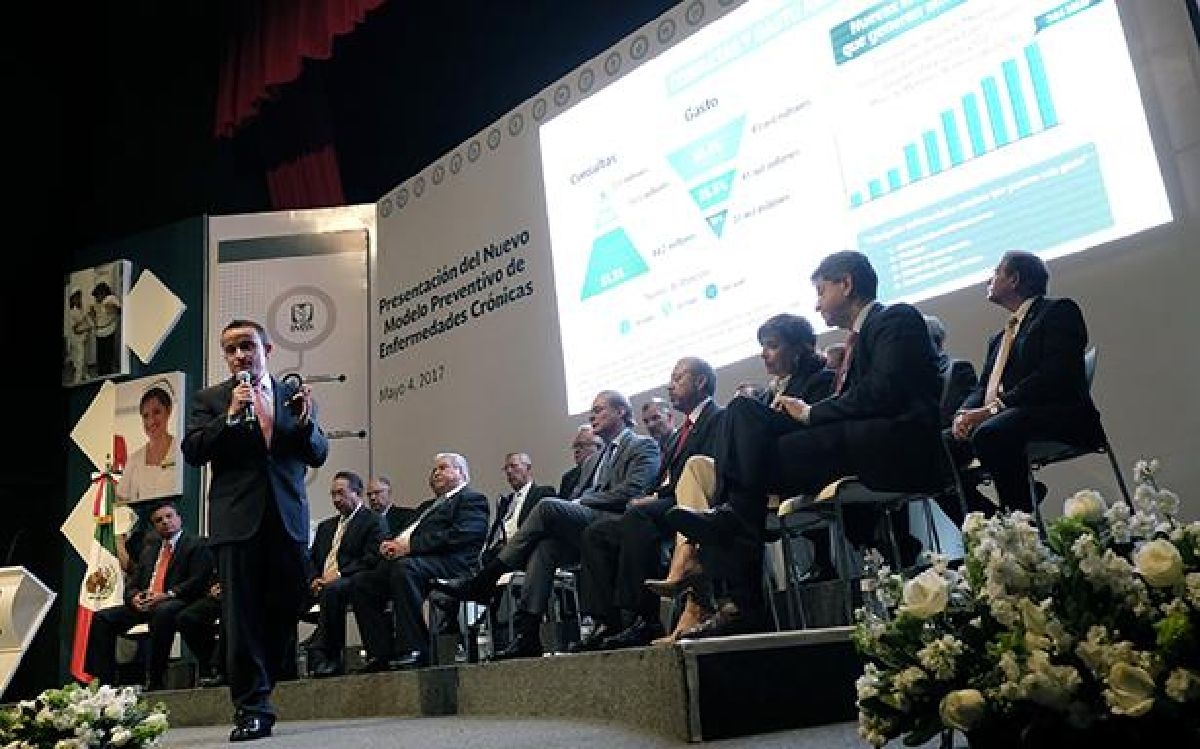 Presenta el IMSS nuevo modelo de atención