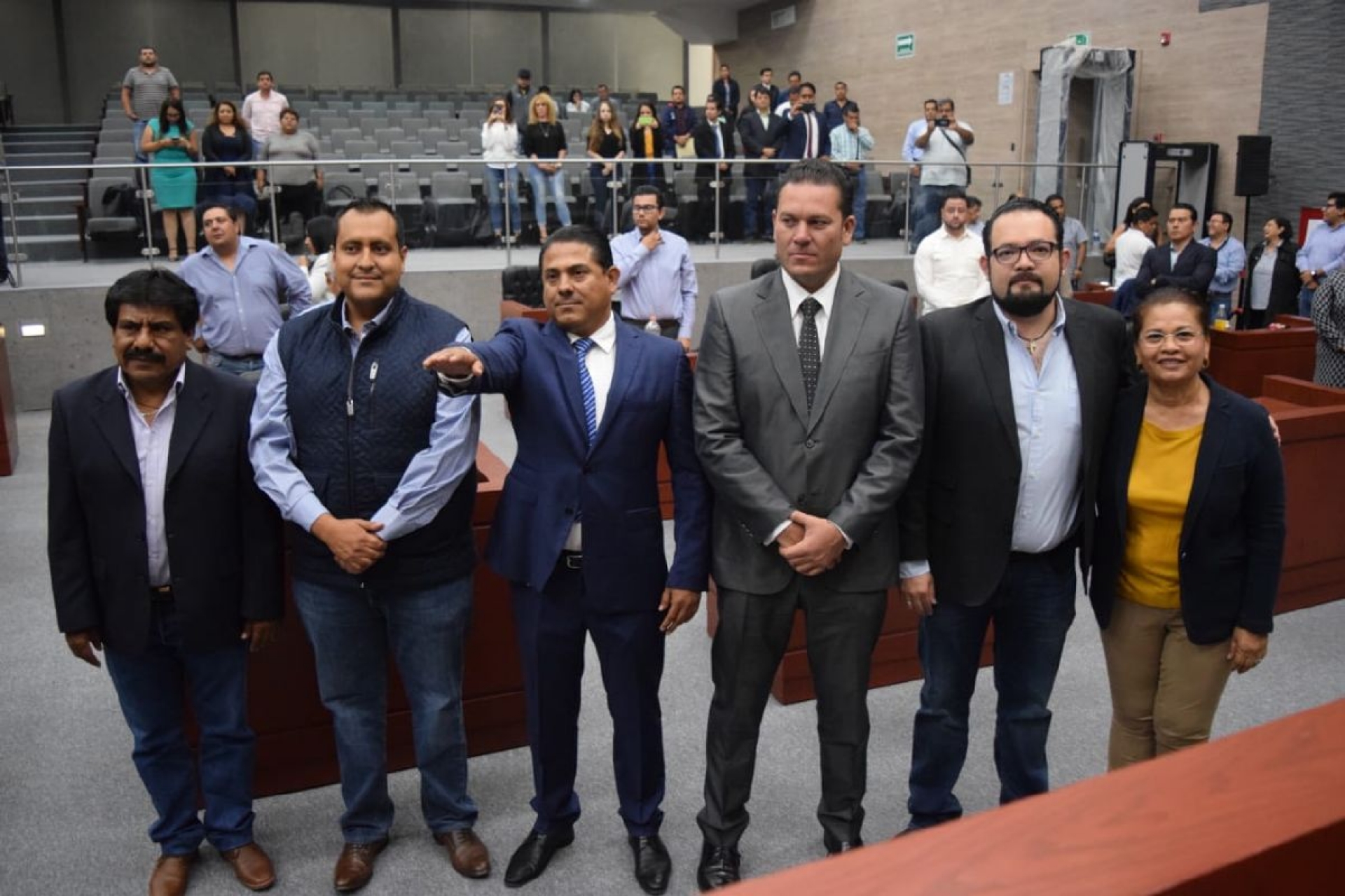 Diputados aprueban en sesión nocturna la venta de dos inmuebles oficiales