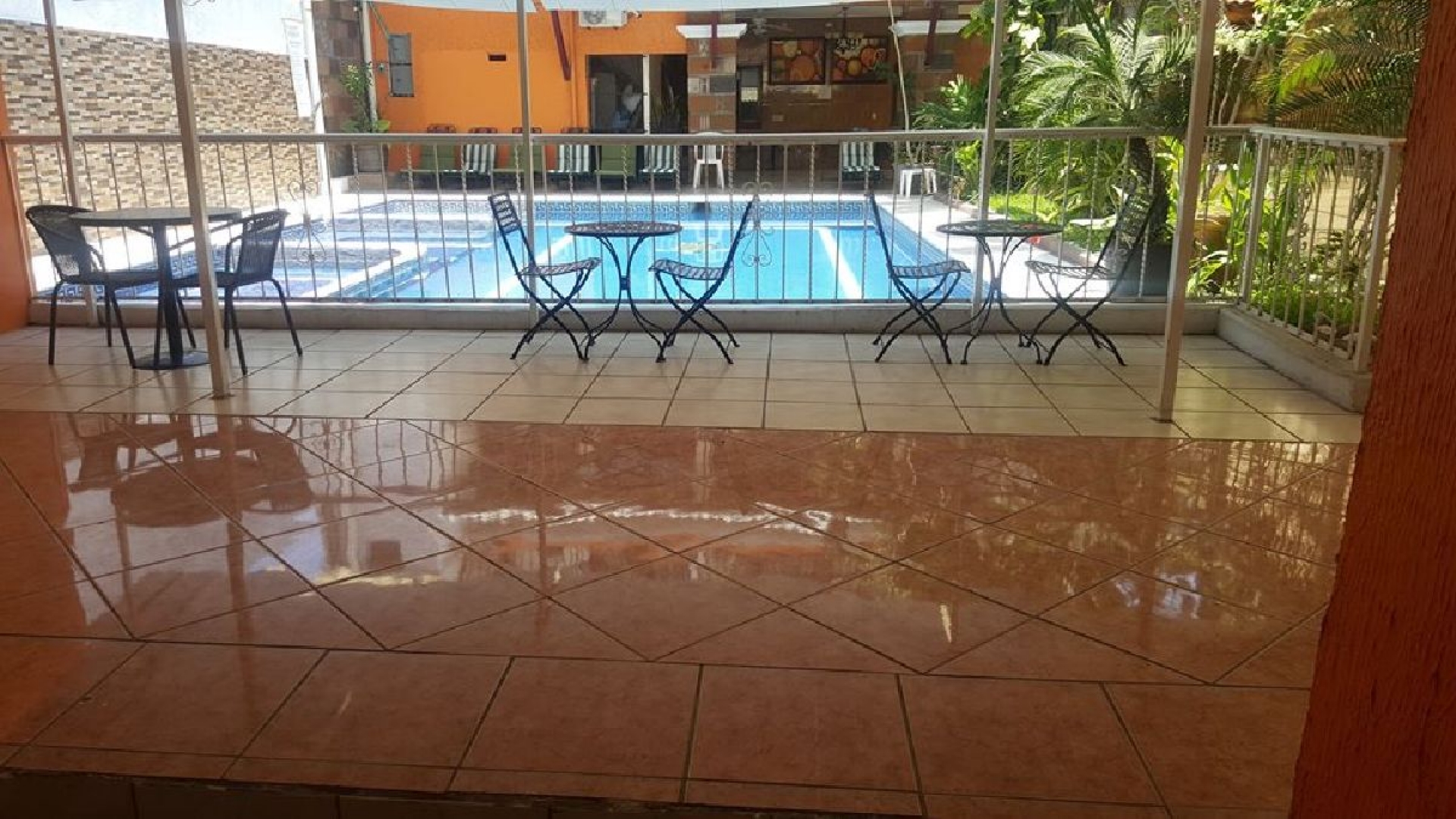 Lamentan hoteleros falta de apoyos ante cierre por el Covid-19