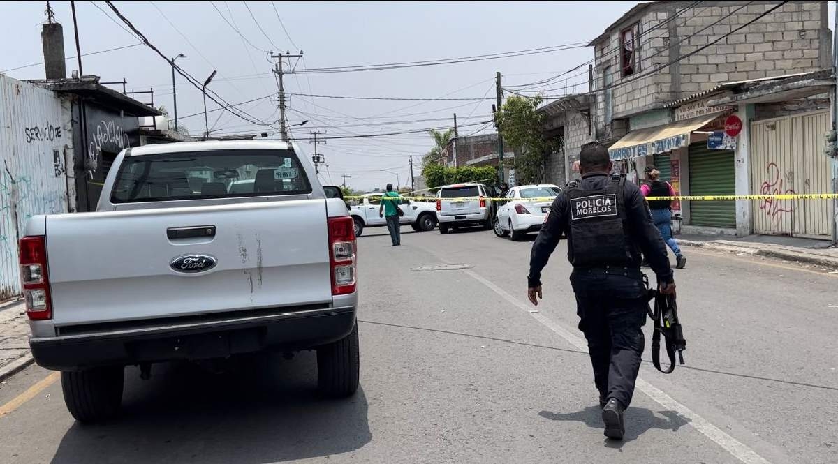Enfrentamiento entre policías y civiles deja dos muertos