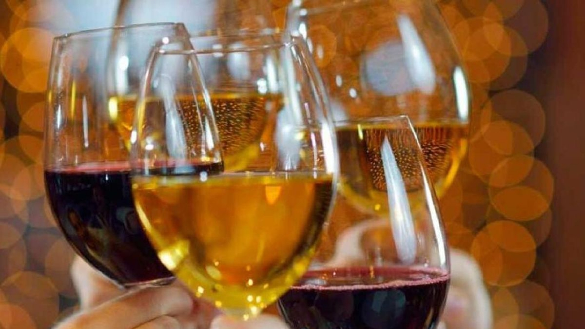 Brindar con bebidas de baja graduación, la mejor recomendación para las fiestas decembrinas