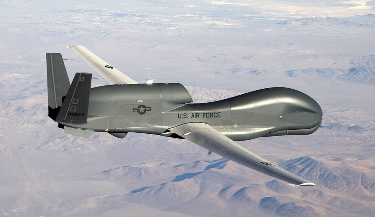 Dron de Estados Unidos vigila frontera de Ucrania con Rusia