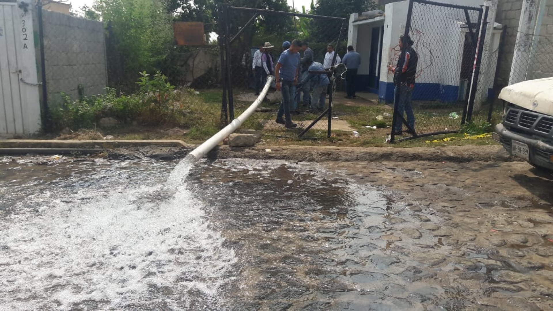 Un pozo de Ocotepec, contaminado con gasolina