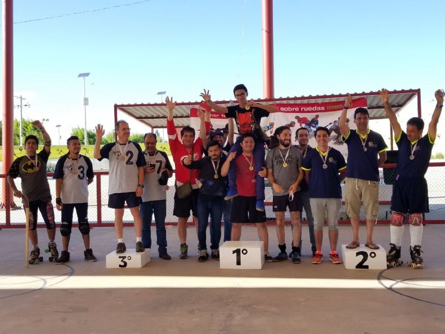 Regresan con medalla de plata