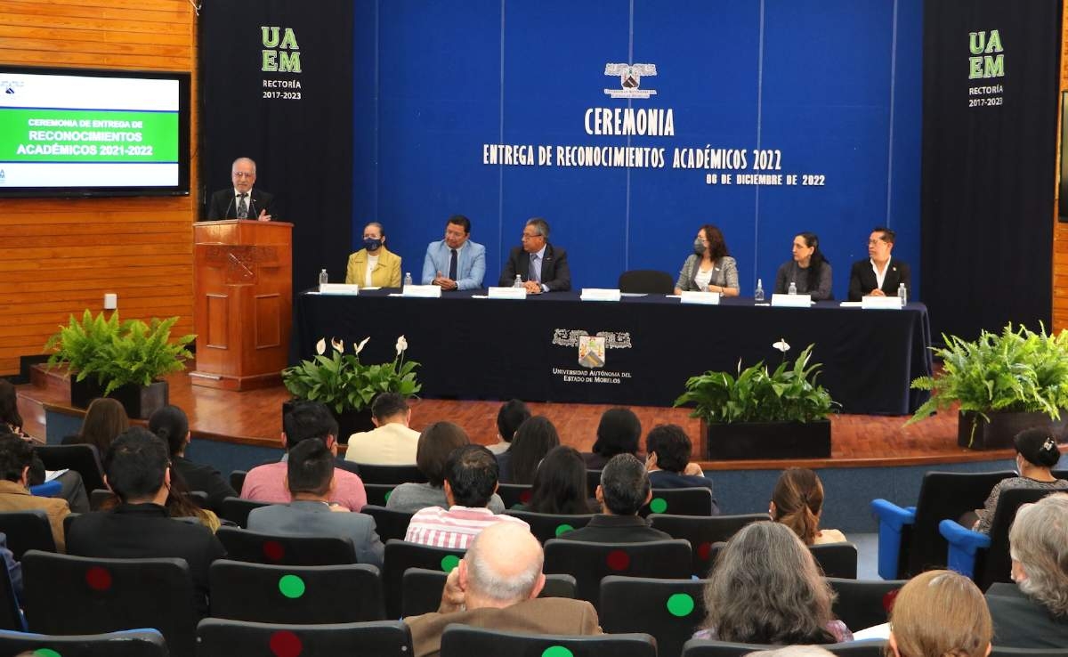 Reconoce UAEM logros de escuelas y de investigadores