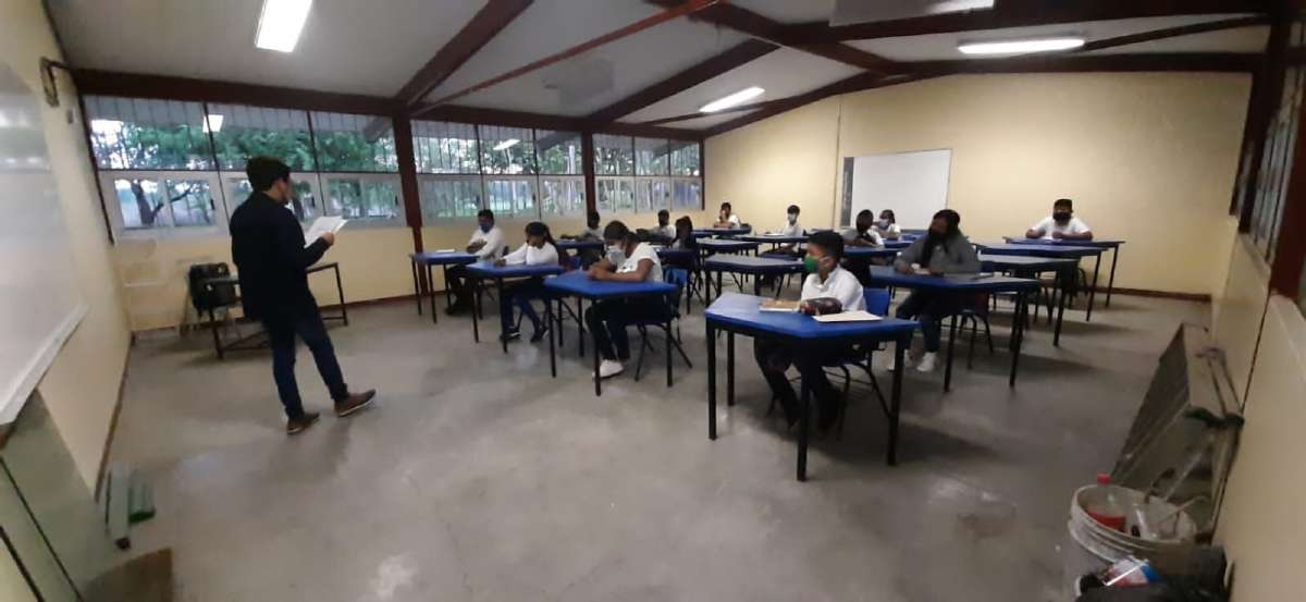 Escuelas del surponiente inician clases presenciales escalonadas