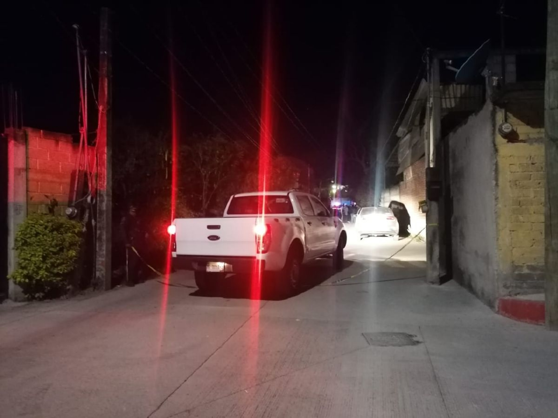 Hallan a pareja muerta dentro de una casa