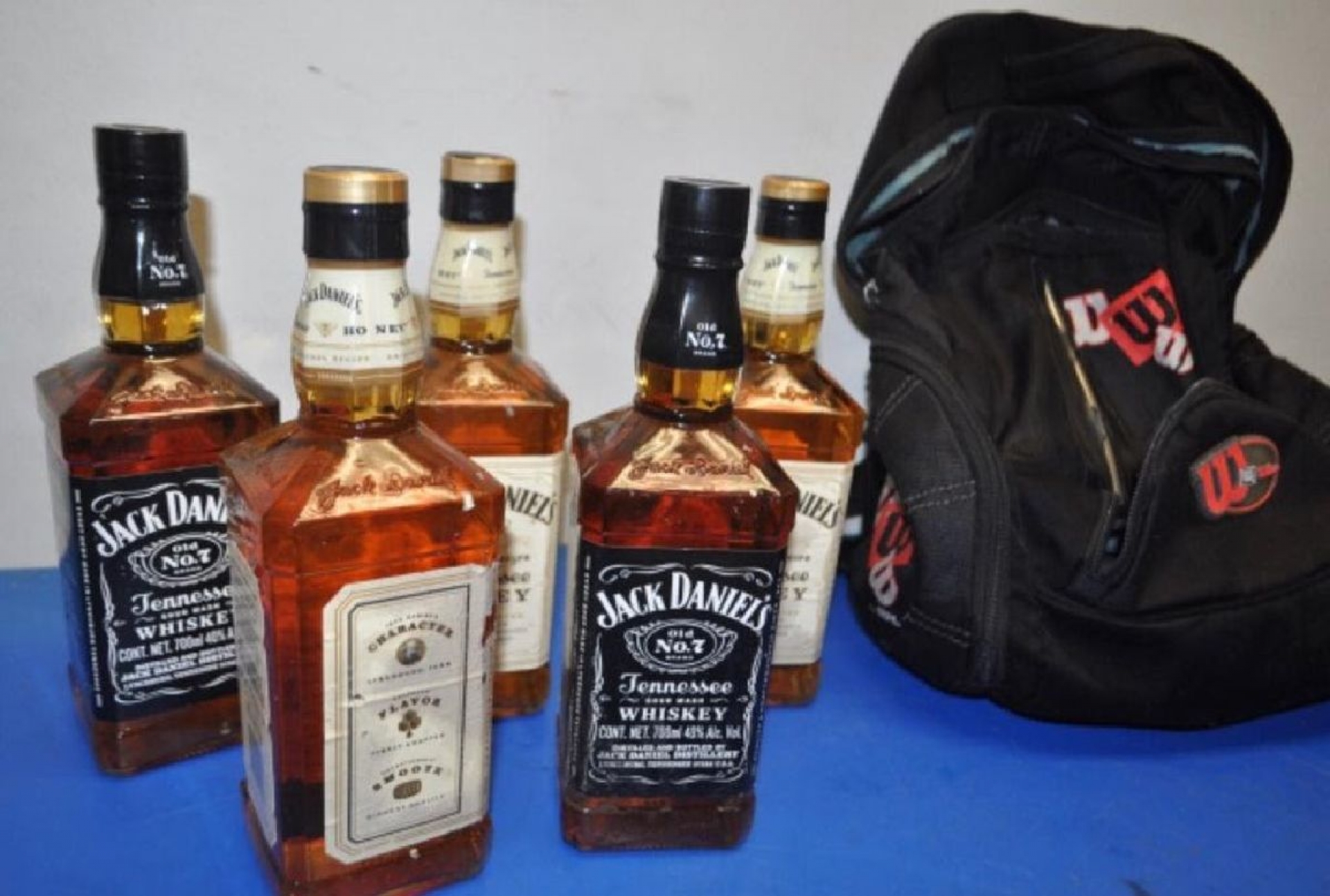 Quería whisky gratis