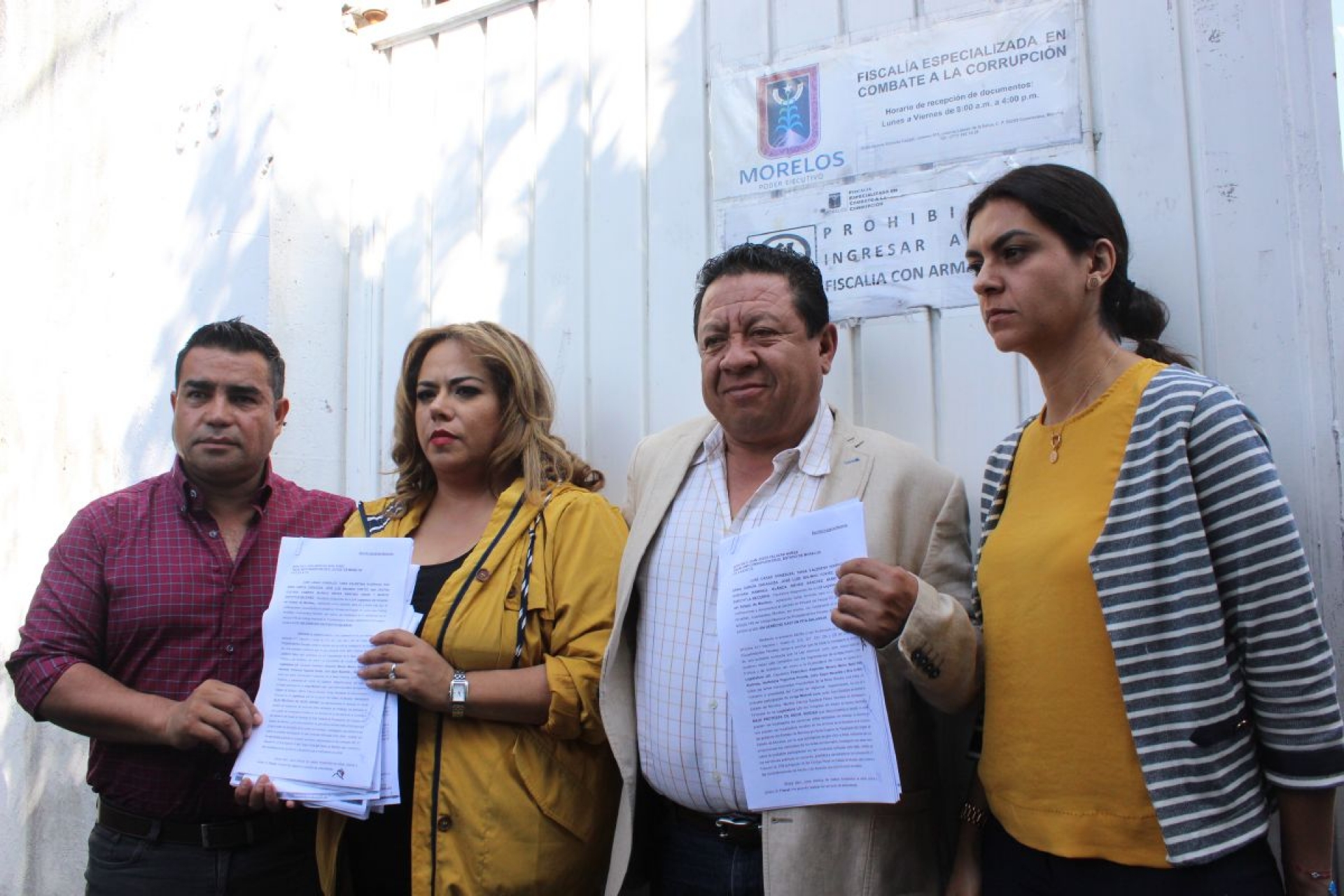 Denuncian por peculado a exdiputados