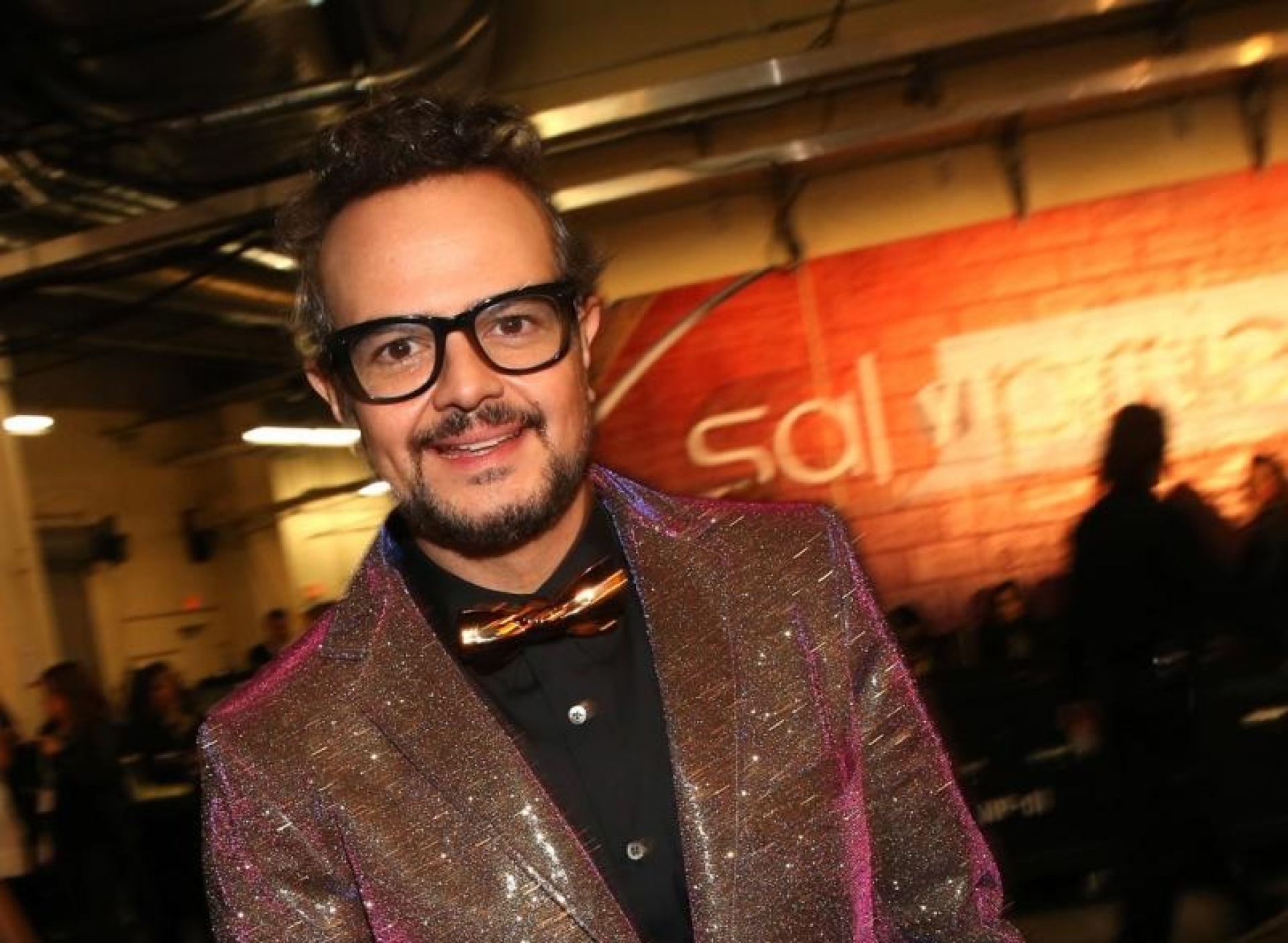Tras polémica en Twitter, Aleks Syntek envía carta a Unicef