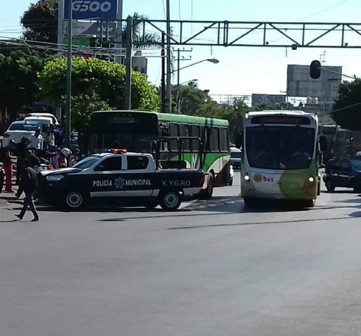 Asaltan autobús sobre el Paso Exprés