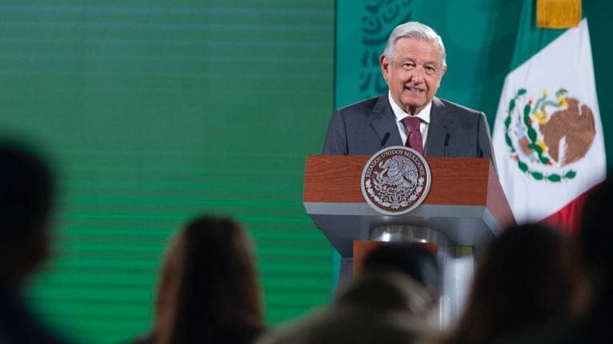 AMLO analiza incluir el tema del litio en reforma energética